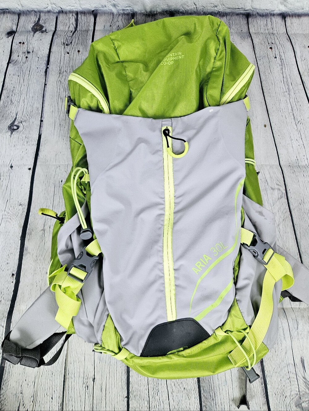 MEC | Aria 30L hiking backpack